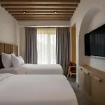 Radisson Blu Hotel, Hotell