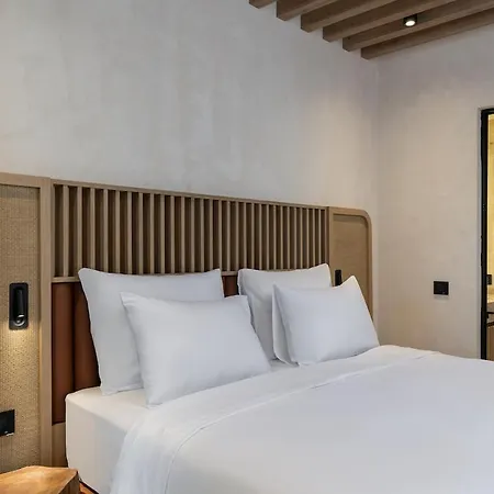 Radisson Blu Hotel, * Kas