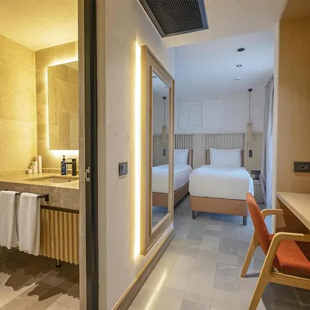 Radisson Blu Hotel, 5*
