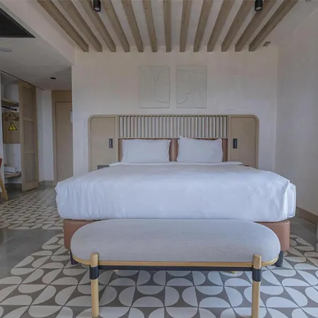 Radisson Blu Hotel, Hotel 5*