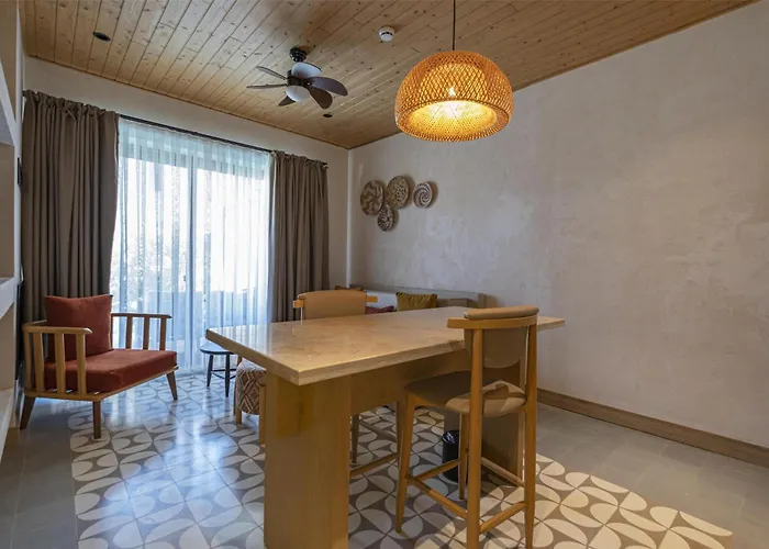 Radisson Blu Hotel, * Kaş