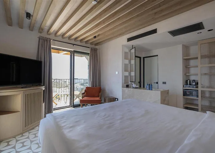 Radisson Blu Hotel, * Kaş