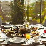 Radisson Blu Hotel, 4*