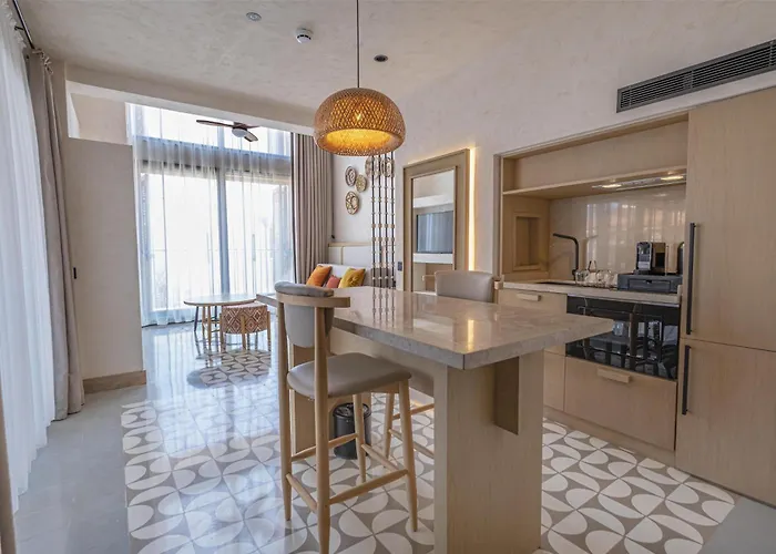 Hotel Radisson Blu Hotel, *